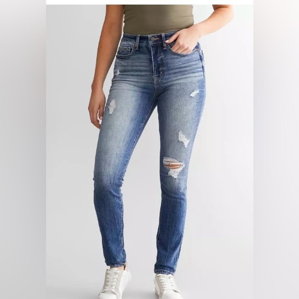 FLYING MONKEY HIGH RISE DISTRESSED ANKLE SKINNY JEANS
SIZE 26 Waist 
WOMEN